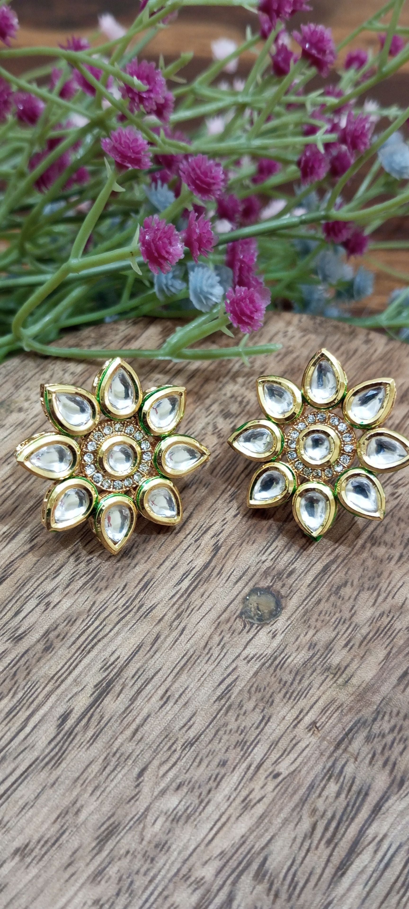 Kundan Flutter Shimmer: Ethnic Flower-Shaped Party Wear for Women