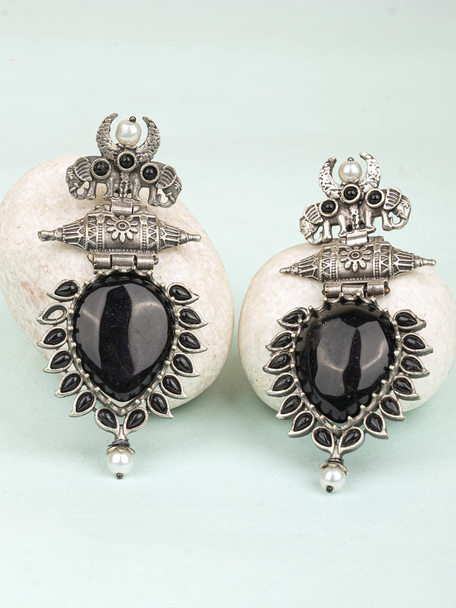 Black Pearl-Studded Oxidised Silver Look Earrings for Fashionable Occasions